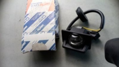 Lampa tablicy rejestracyjnej Fiat 126p Uno OE 7641741