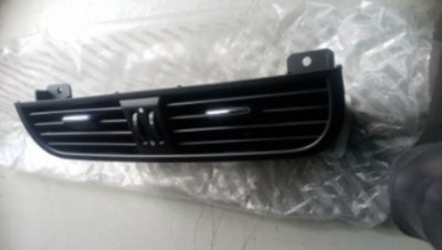 Dyfuzor nawiew kratka Fiat 500 Abarth OE 735452201